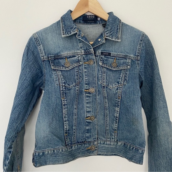 IZOD BLUE LIGHT WASH STRETCH DENIM JACKET, PETITE SMALL - Picture 7 of 14